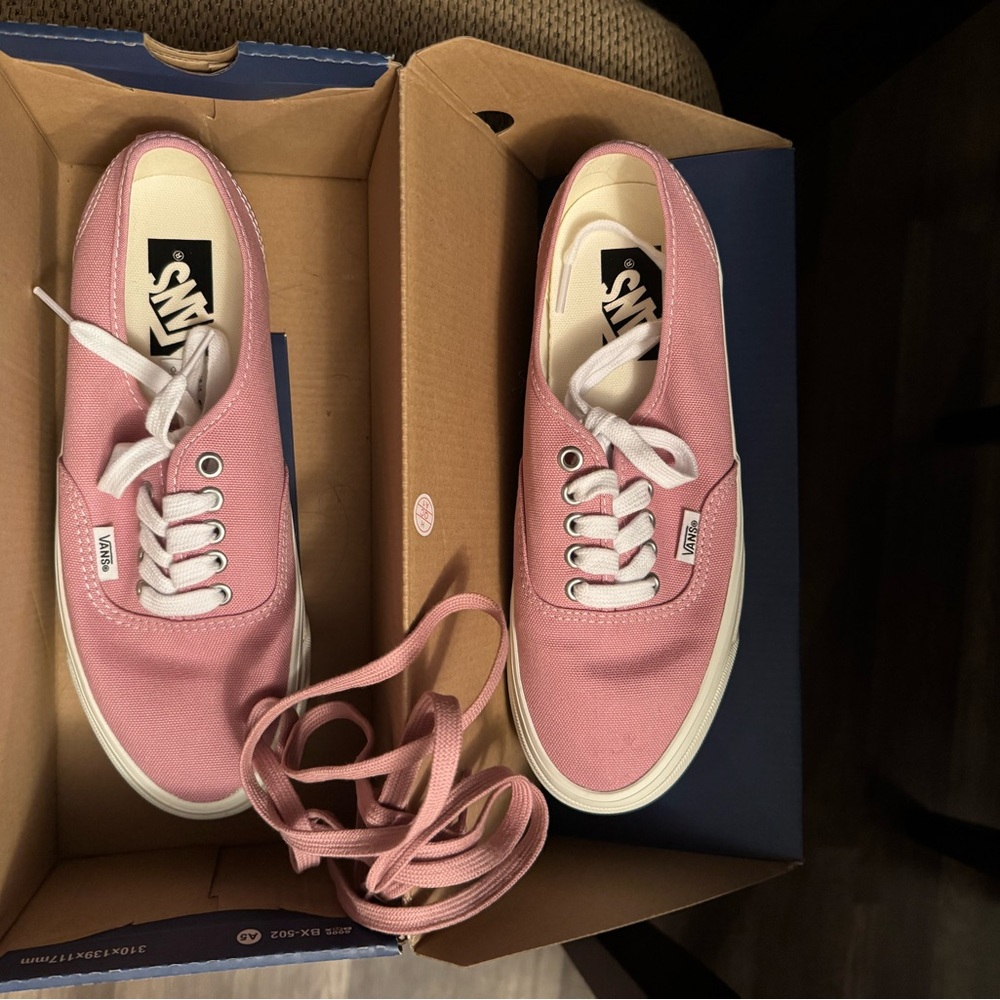 Vans Pink Canvas Low-Top Sneakers with White, Pink  Laces NWT